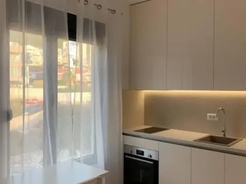Sale, studio apartment, 27m², Bečići, Budva - image 1