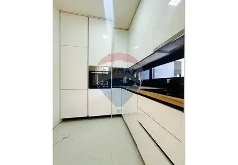 Izdavanje, dvosoban stan, 100m², Tološi, Podgorica - image 3