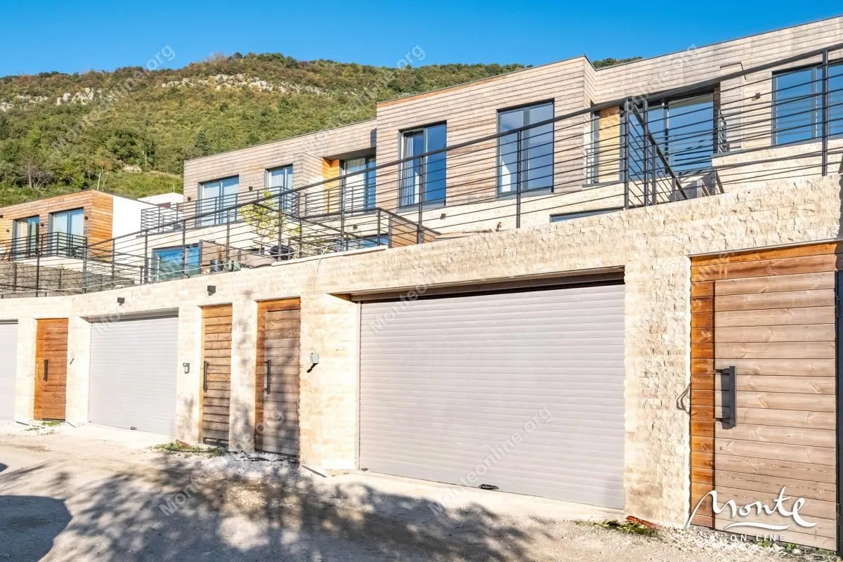 Prodaja, kuća, 130m², Kavač, Kotor