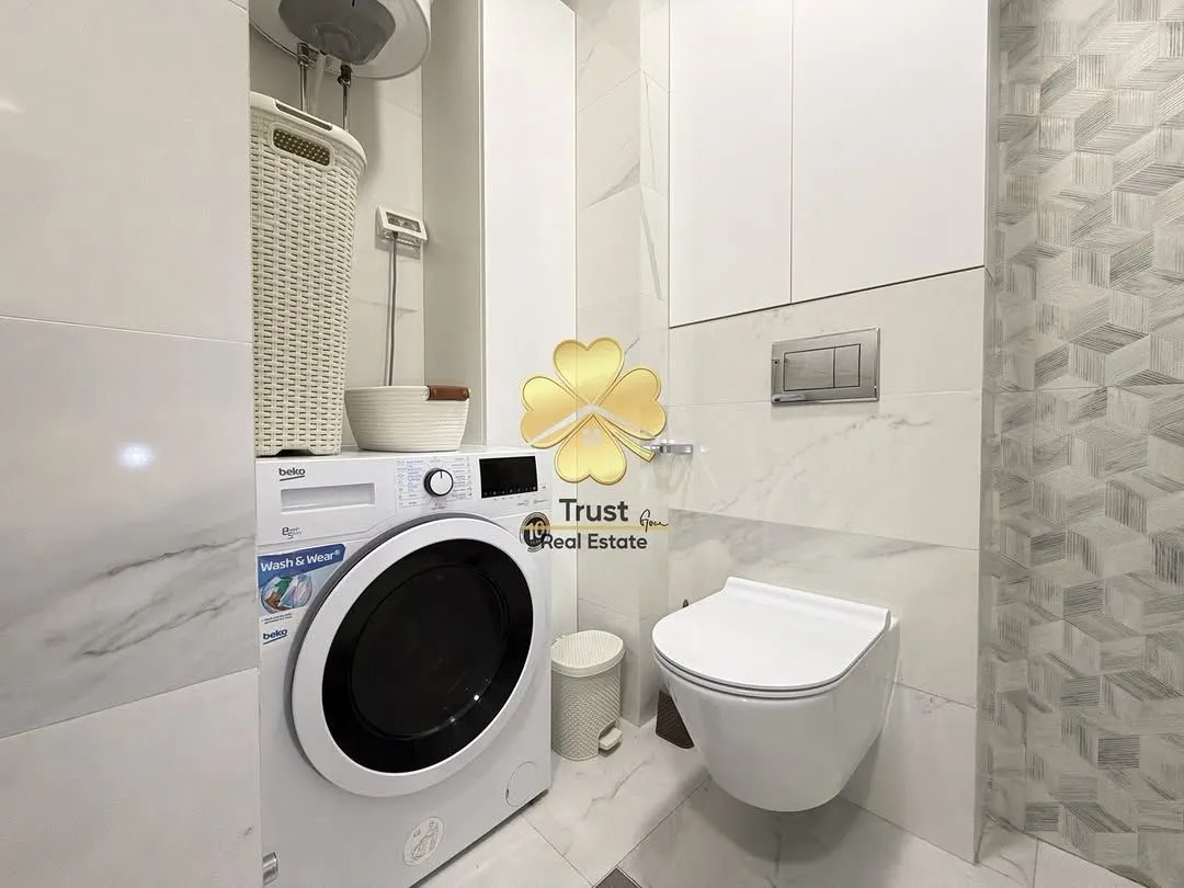 Izdavanje, dvosoban stan, 75m², Central Point, Podgorica