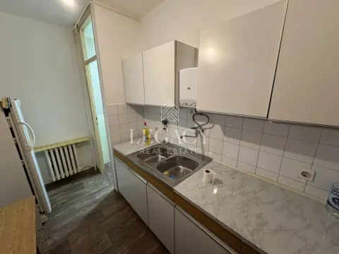 Izdavanje, četvorosoban stan, 89m², Petlovo Brdo, Beograd - image 9