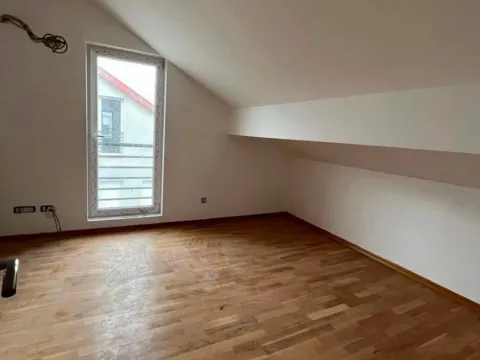 Sale, four bedroom apartment, 156m², Zabjelo, Podgorica - image 9