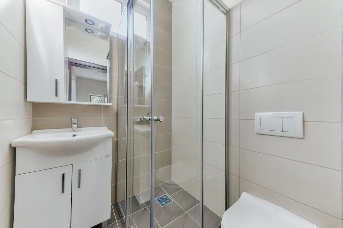 Sale, house, 250m², Utjeha, Bar