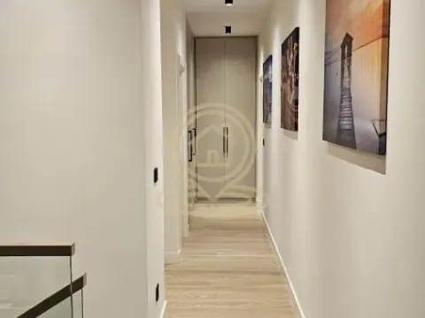 Izdavanje, četvorosoban stan, 161m², Savski Venac, Beograd - image 16