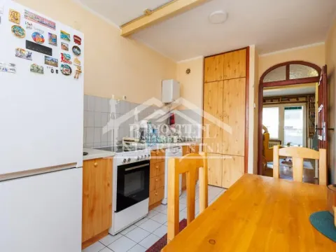 Prodaja, četvorosoban stan, 84m², Gundulićev Venac, Beograd - image 9