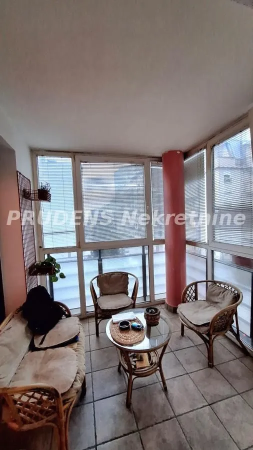 Prodaja, četvorosoban stan, 109m², Crveni Krst, Beograd