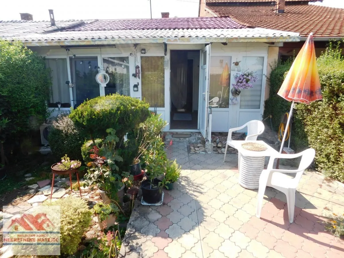 Prodaja, dvosoban stan, 65m², Centralna radionica, Kragujevac