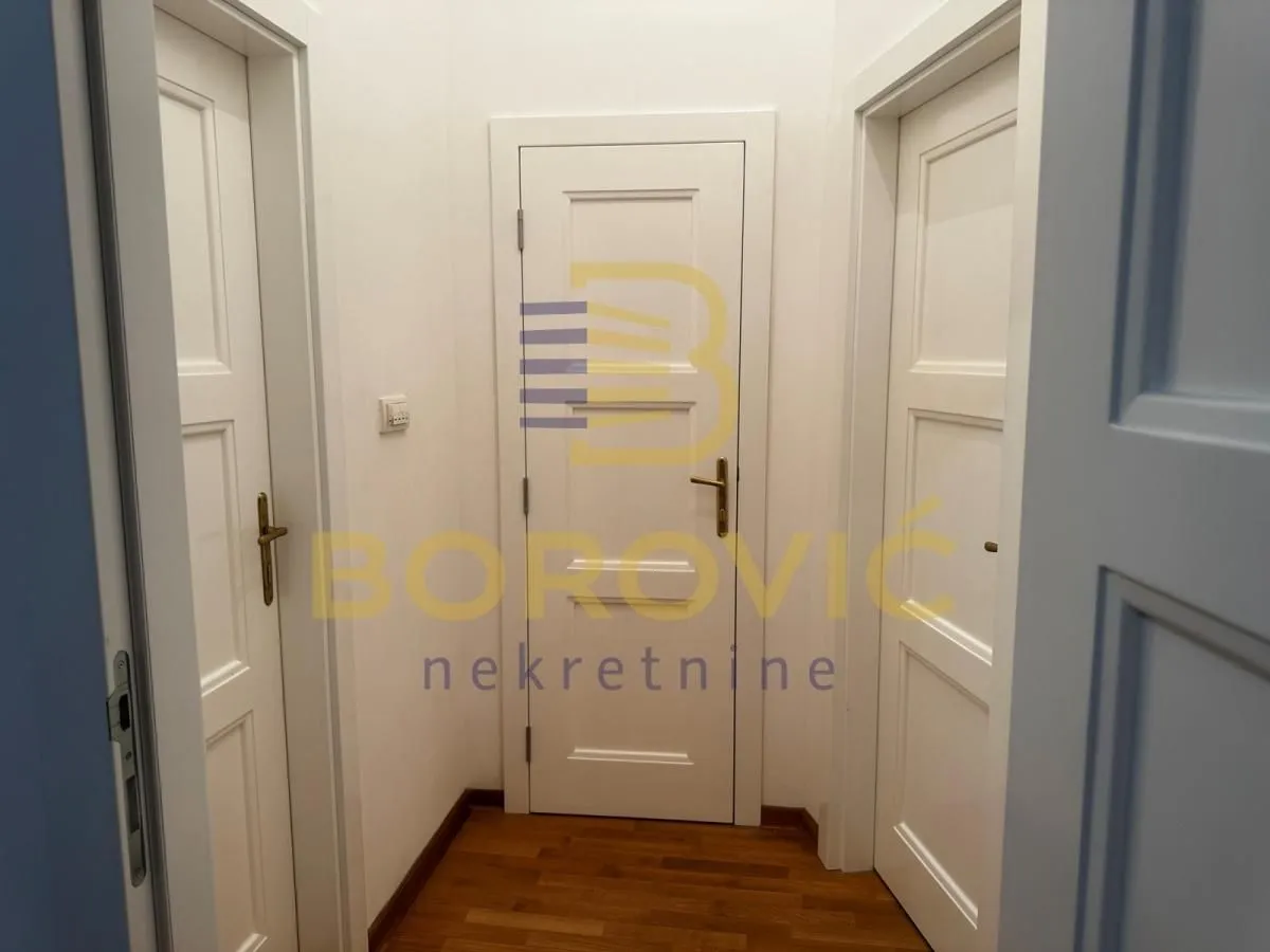 Izdavanje, trosoban stan, 68m², Palilula Sve Podlokacije, Beograd