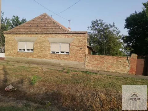 Sale, house, 251m², Neuzina, Sečanj - image 2