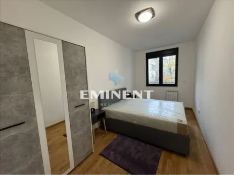 Rent, three bedroom apartment, 57m², Južni Bulevar, Vračar Sve Podlokacije - image 2