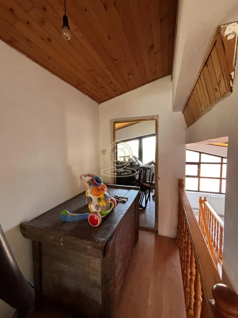 Prodaja, kuća, 240m², Pantelej, Niš