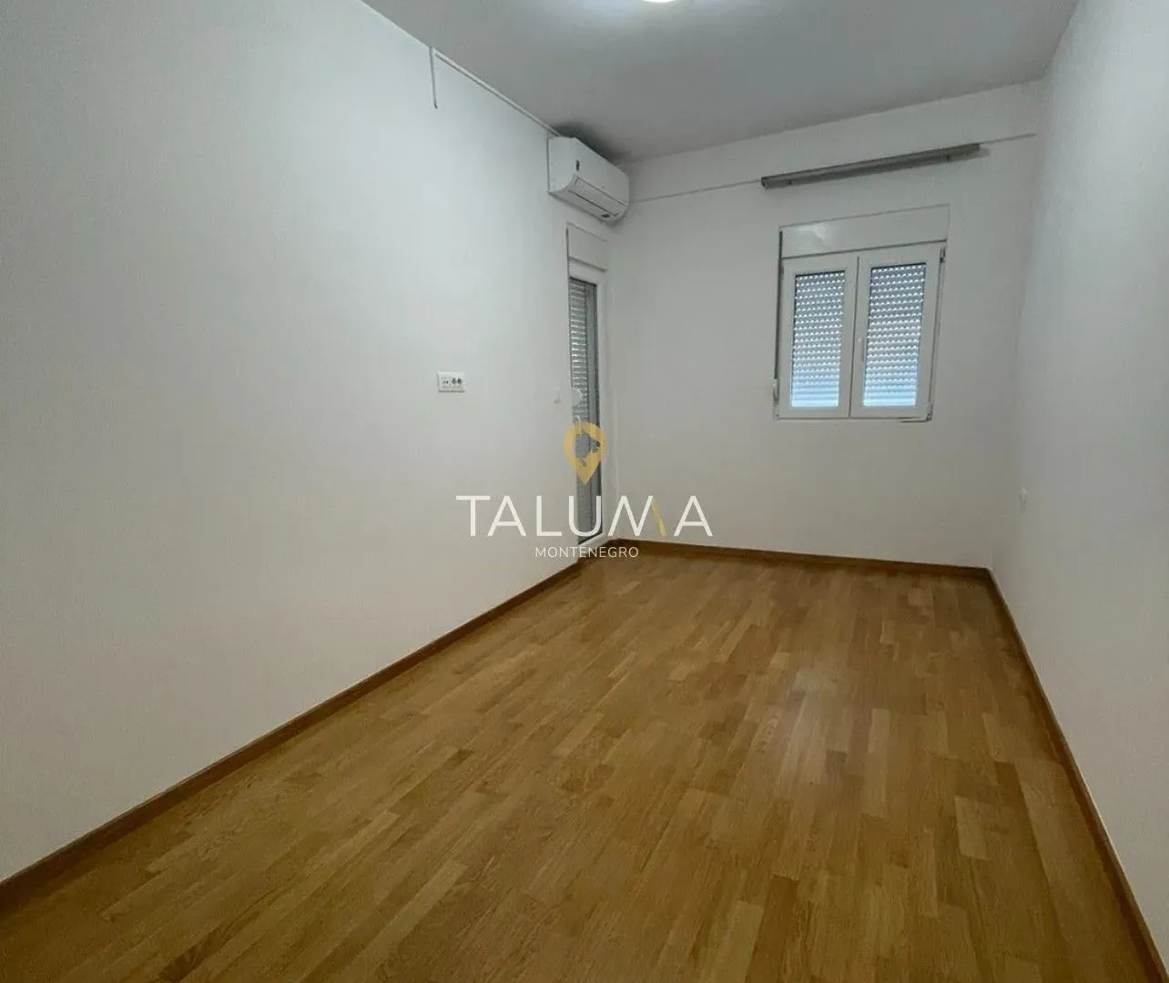 Izdavanje, dvosoban stan, 74m², Stari Aerodrom, Podgorica