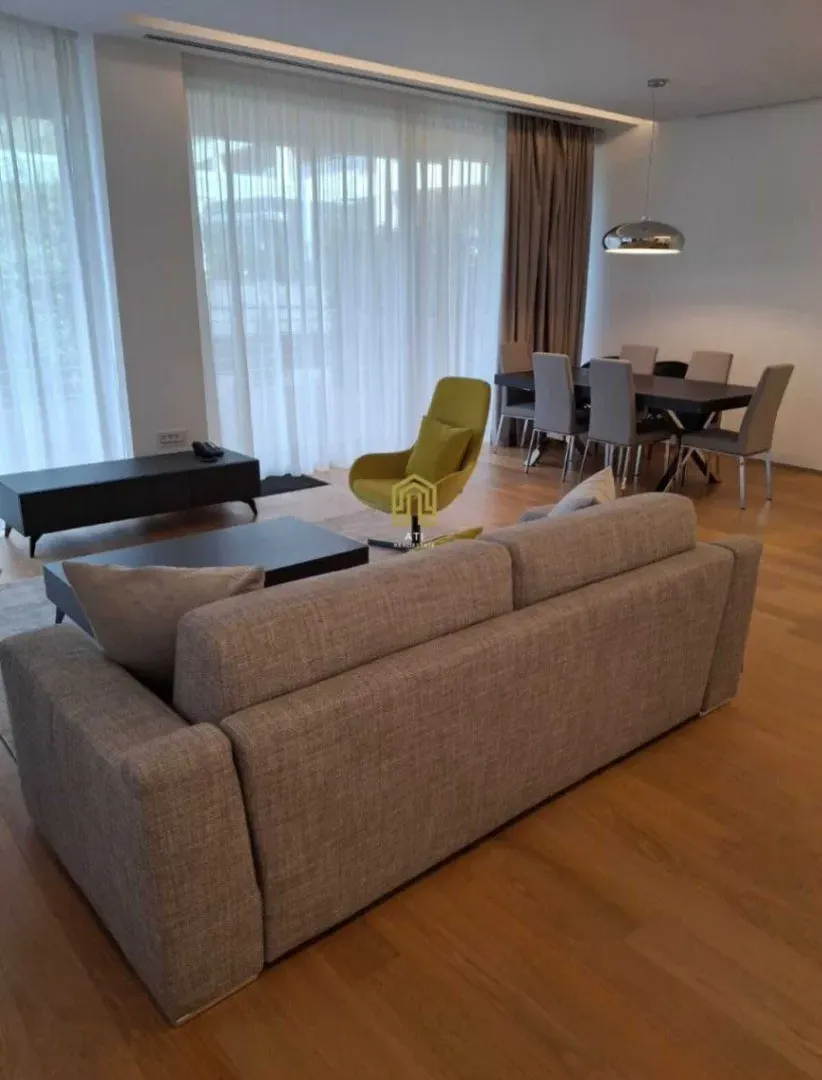 Prodaja, dvosoban stan, 160m², Zavala, Budva