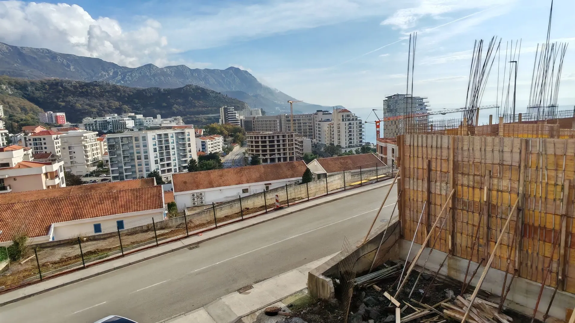 Sale, two bedroom apartment, 130m², Bečići, Budva