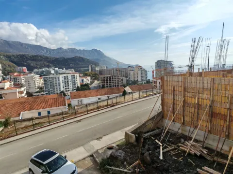 Prodaja, dvosoban stan, 130m², Bečići, Budva - image 3