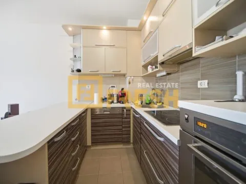 Prodaja, jednosoban stan, 53m², City Kvart, Podgorica - image 6