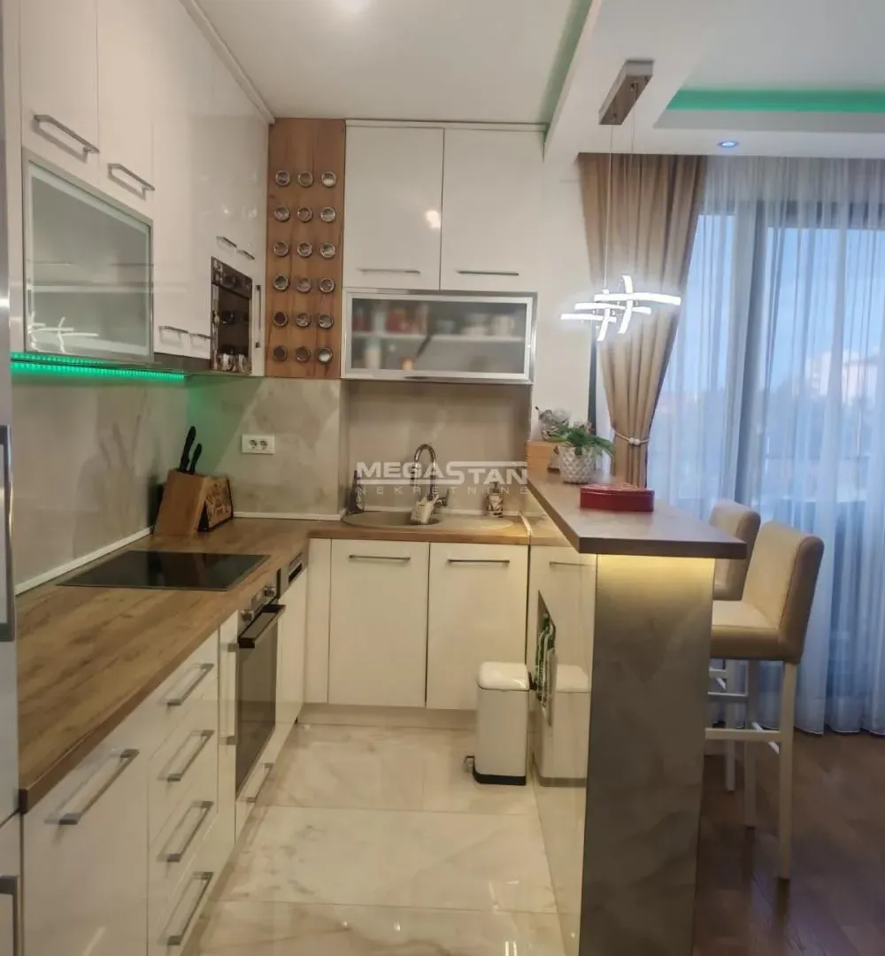 Izdavanje, trosoban stan, 65m², Višnjička Banja, Palilula Sve Podlokacije