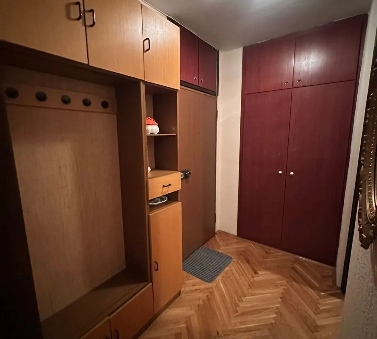 Izdavanje, dvosoban stan, 71m², Centar, Podgorica