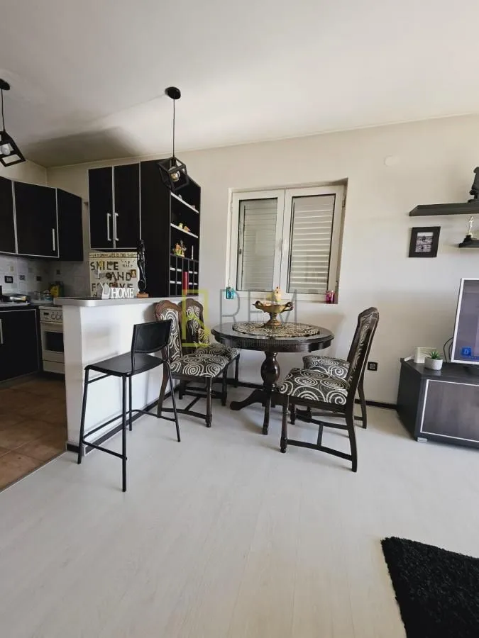 Prodaja, dvosoban stan, 65m², Centar, Podgorica