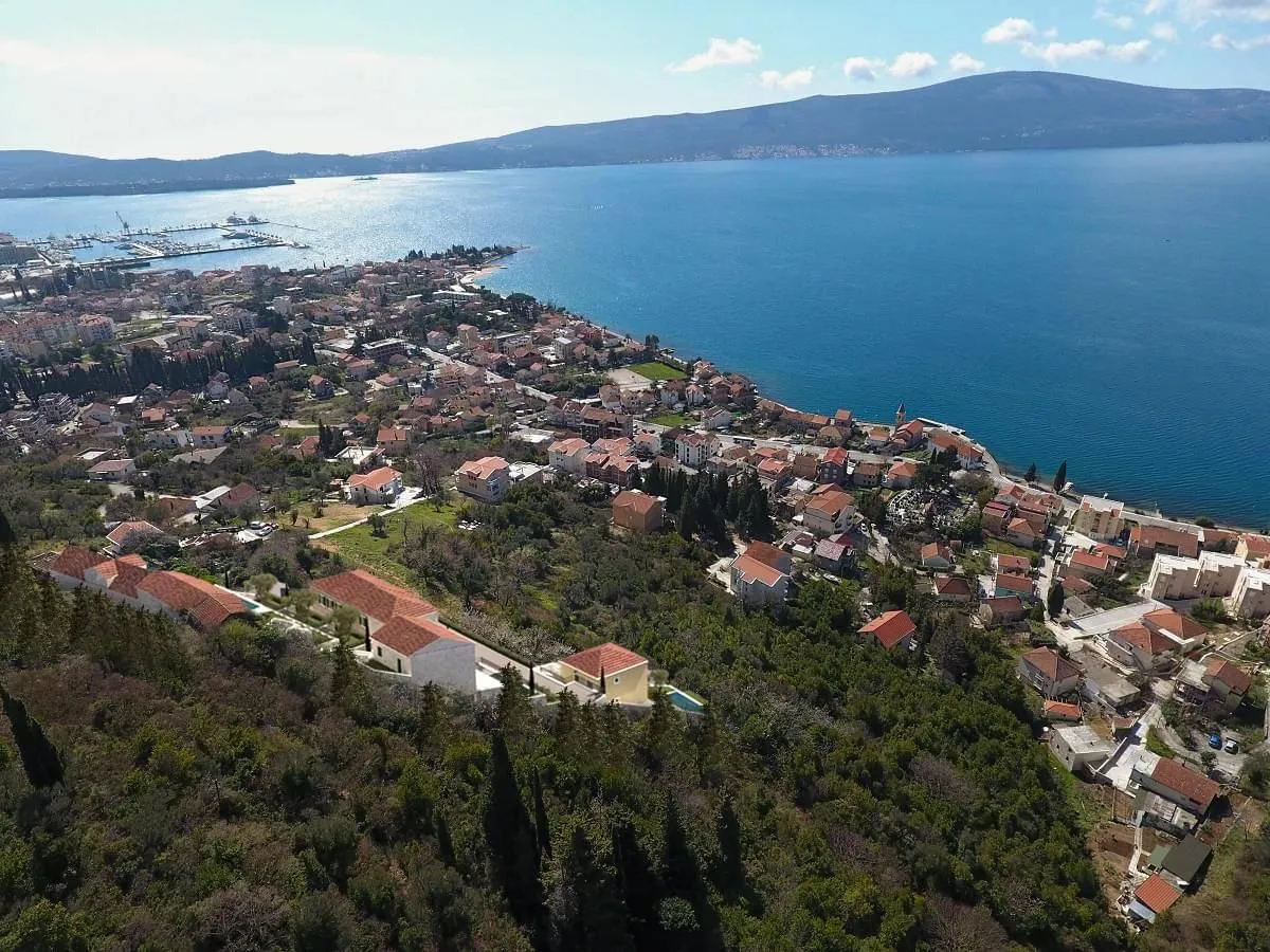 Prodaja, plac, 2200m², Tivat, Crna Gora
