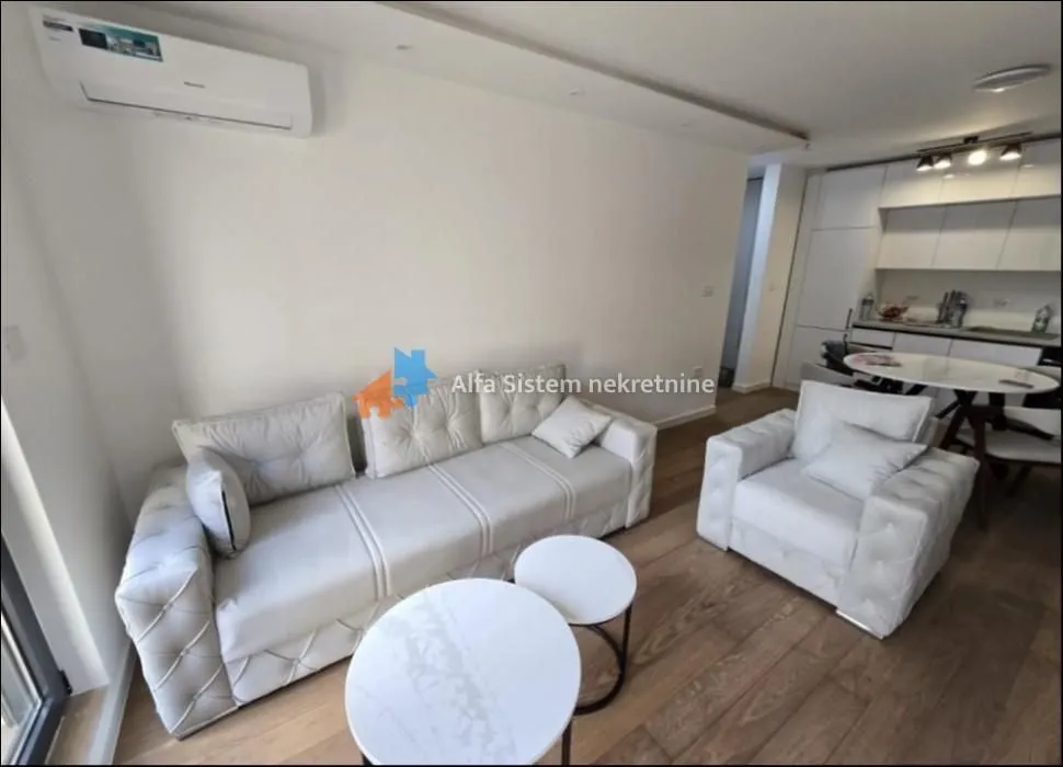 Izdavanje, dvosoban stan, 54m², Lekino Brdo, Voždovac Sve Podlokacije