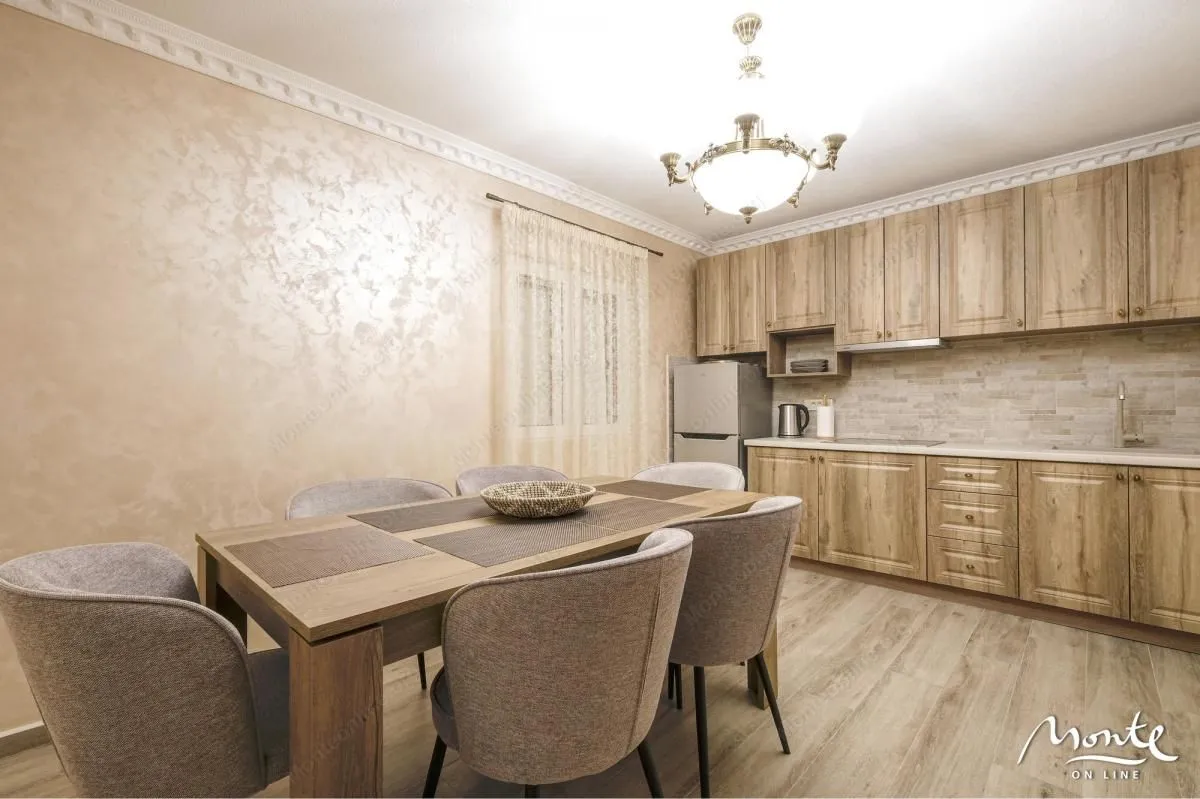 Prodaja, kuća, 204m², Herceg Novi, Crna Gora