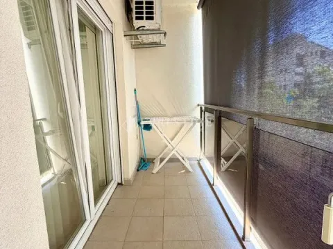 Rent, one bedroom apartment, 44m², Blok 9, Podgorica - image 11