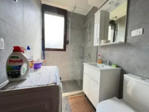 Rent, one bedroom apartment, 56m², Blok 6, Podgorica - image 9