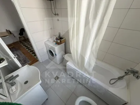 Rent, one bedroom apartment, 53m², Centar, Podgorica - image 10