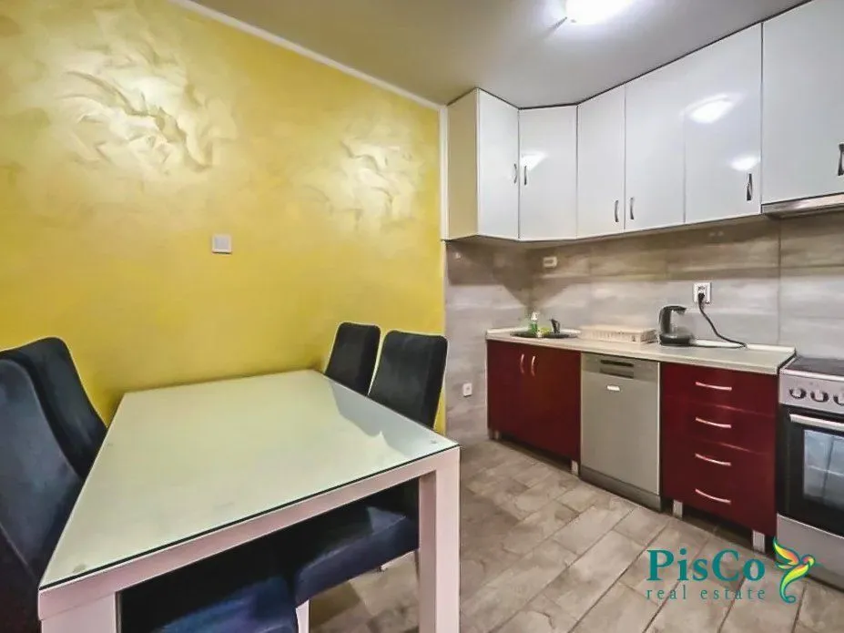 Izdavanje, dvosoban stan, 60m², Blok 5, Podgorica