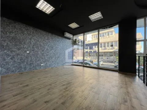 Izdavanje, poslovni prostor, 97m², Preko Morače, Podgorica - image 9