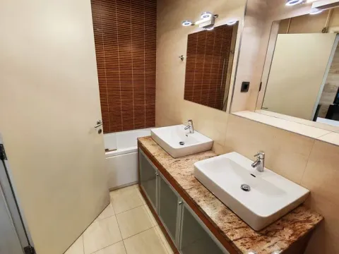 Izdavanje, četvorosoban stan, 148m², Savski Venac, Beograd - image 15