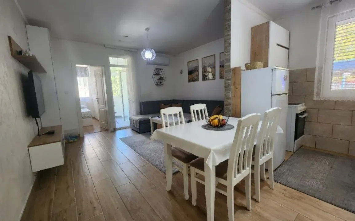 Sale, two bedroom apartment, 48m², Sveta Vrača, Kotor
