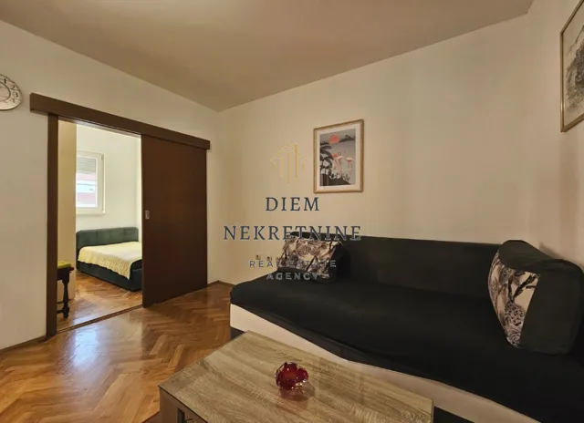 Izdavanje, stan, 35m², Centar, Bar