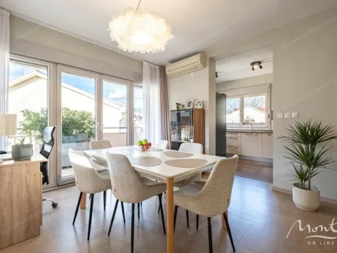 Prodaja, trosoban stan, 114m², Dobrota, Kotor - image 3