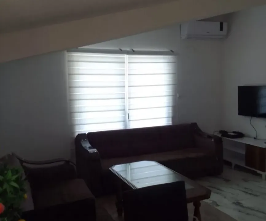 Izdavanje, kuća, 65m², Marovići, Bar