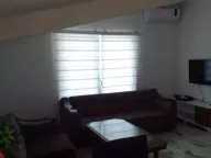 Izdavanje, kuća, 65m², Marovići, Bar