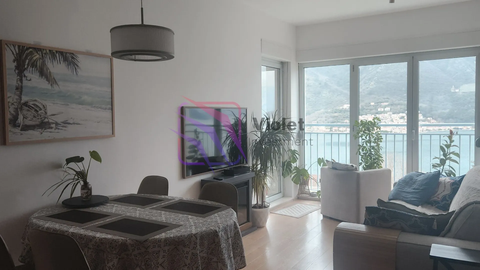 Prodaja, trosoban stan, 75m², Dobrota, Kotor