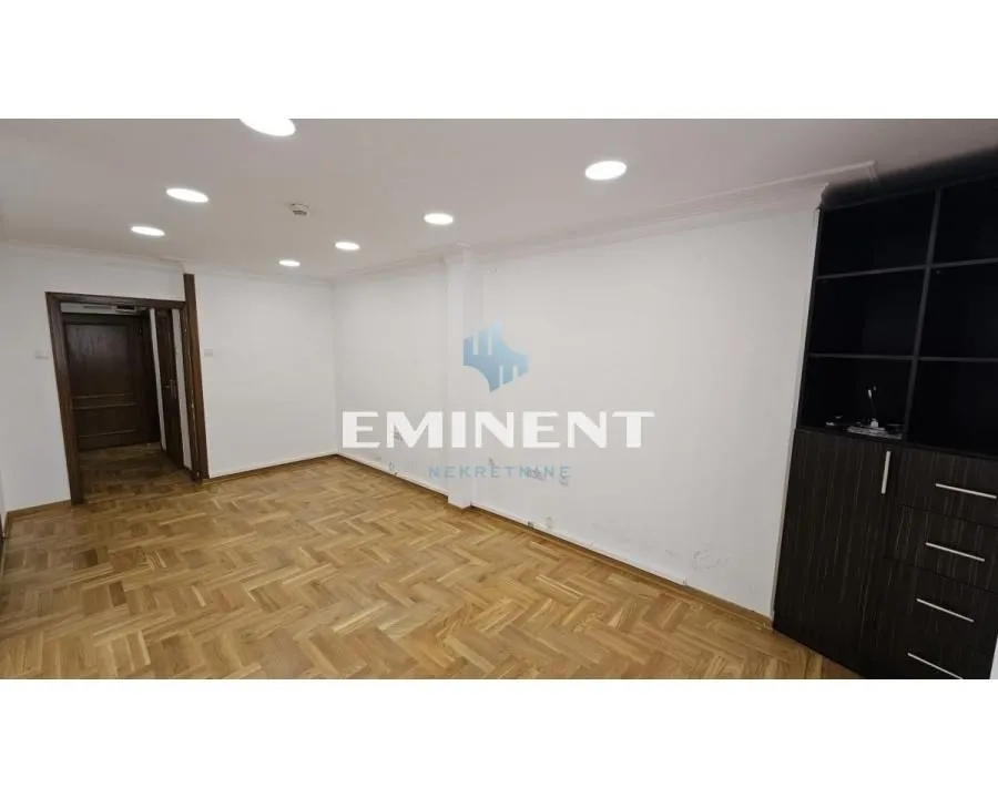 Rent, office space, 125m², Stari Grad, Beograd