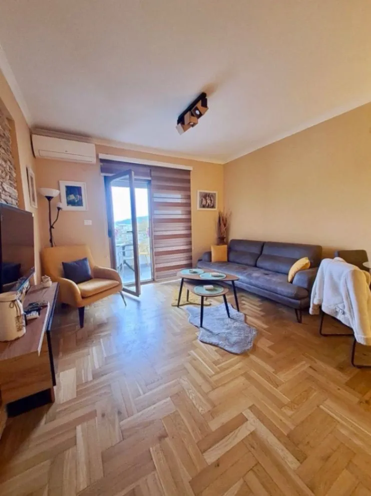 Izdavanje, dvosoban stan, 65m², City Kvart, Podgorica