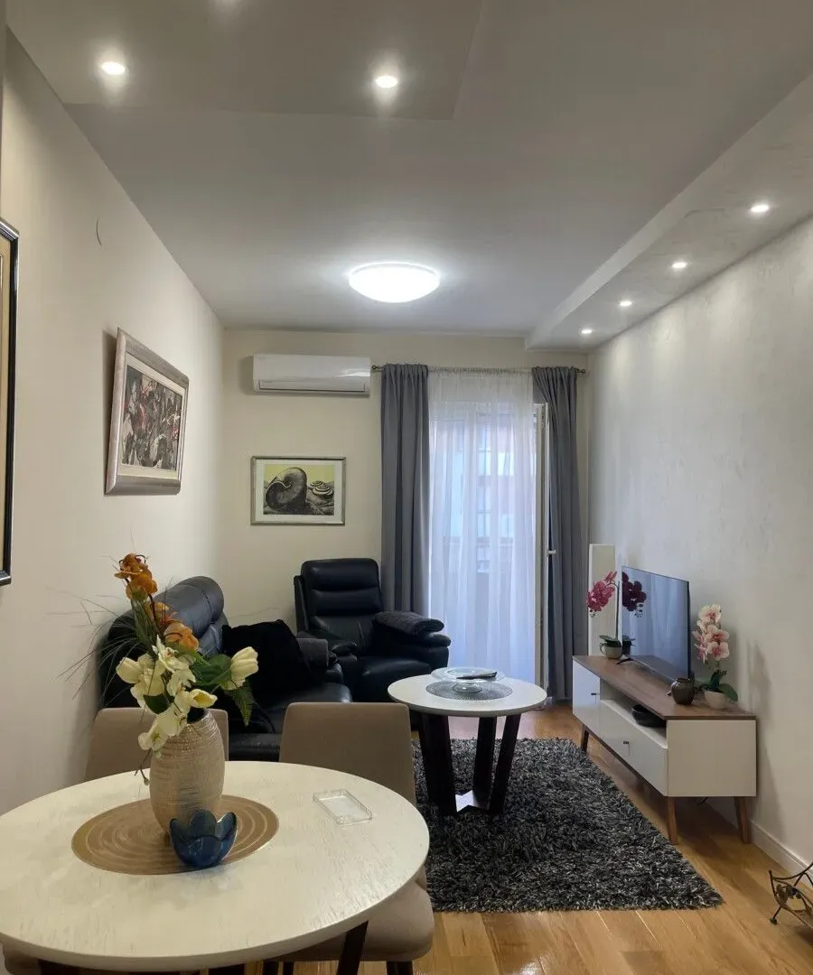 Rent, one bedroom apartment, 41m², Central Point, Podgorica