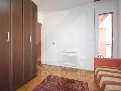 Rent, three bedroom apartment, 92m², 1 maj, Podgorica - image 9