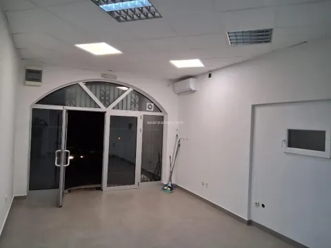 Rent, office space, 30m², Dobrota, Kotor - image 5