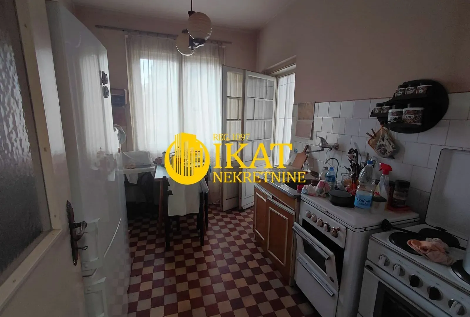 Prodaja, dvosoban stan, 65m², Lion, Zvezdara Sve Podlokacije