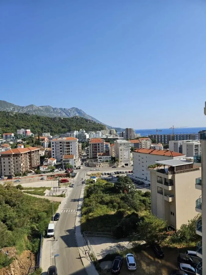 Sale, two bedroom apartment, 75m², Bečići, Budva