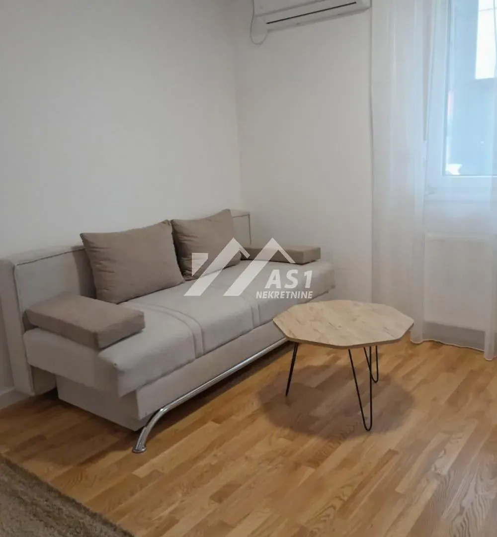 Izdavanje, dvosoban stan, 43m², Podbara, Novi Sad Sve Podlokacije