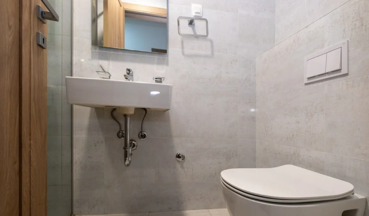 Izdavanje, dvosoban stan, 74m², Podgorica, Crna Gora