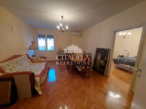 Prodaja, dvosoban stan, 79m², Vračar Centar, Vračar Sve Podlokacije - image 8