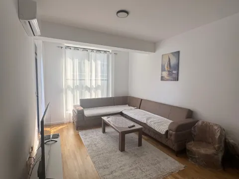 Rent, two bedroom apartment, 64m², Stari Aerodrom, Podgorica - image 2