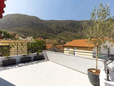Sale, house, 160m², Škaljari, Kotor - image 21